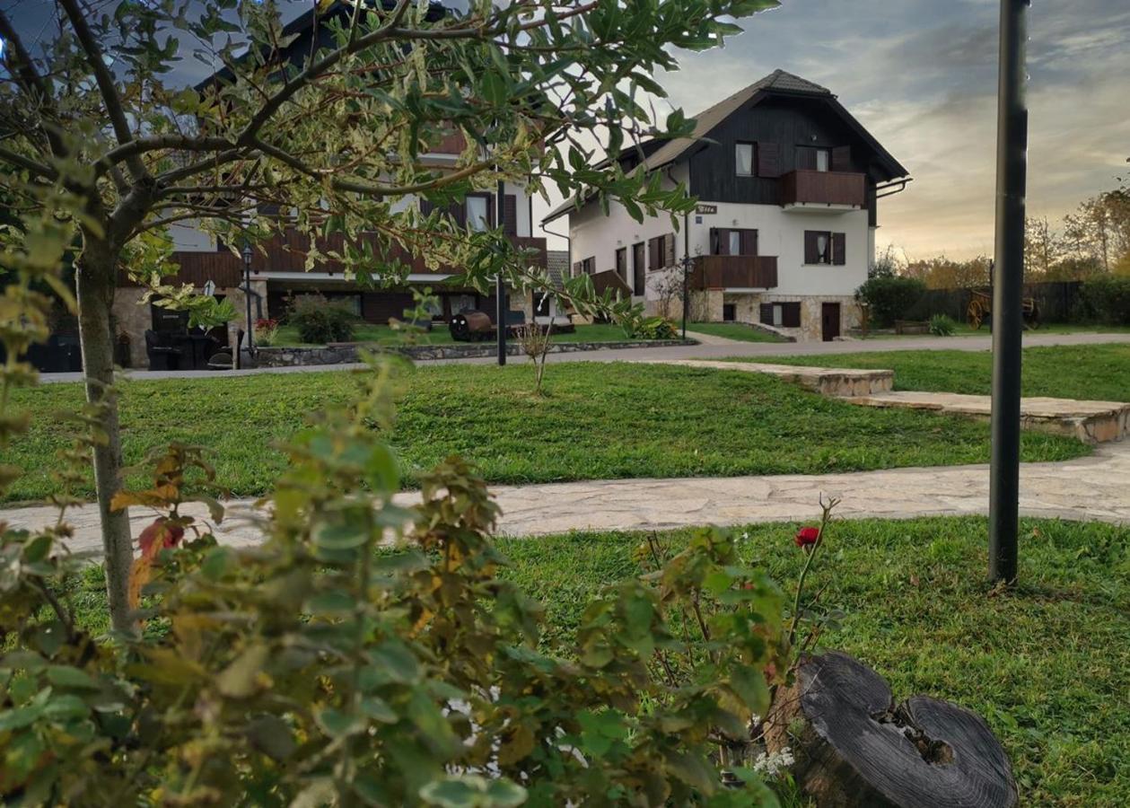 Etno Garden Apartments Plitvica selo Luaran gambar
